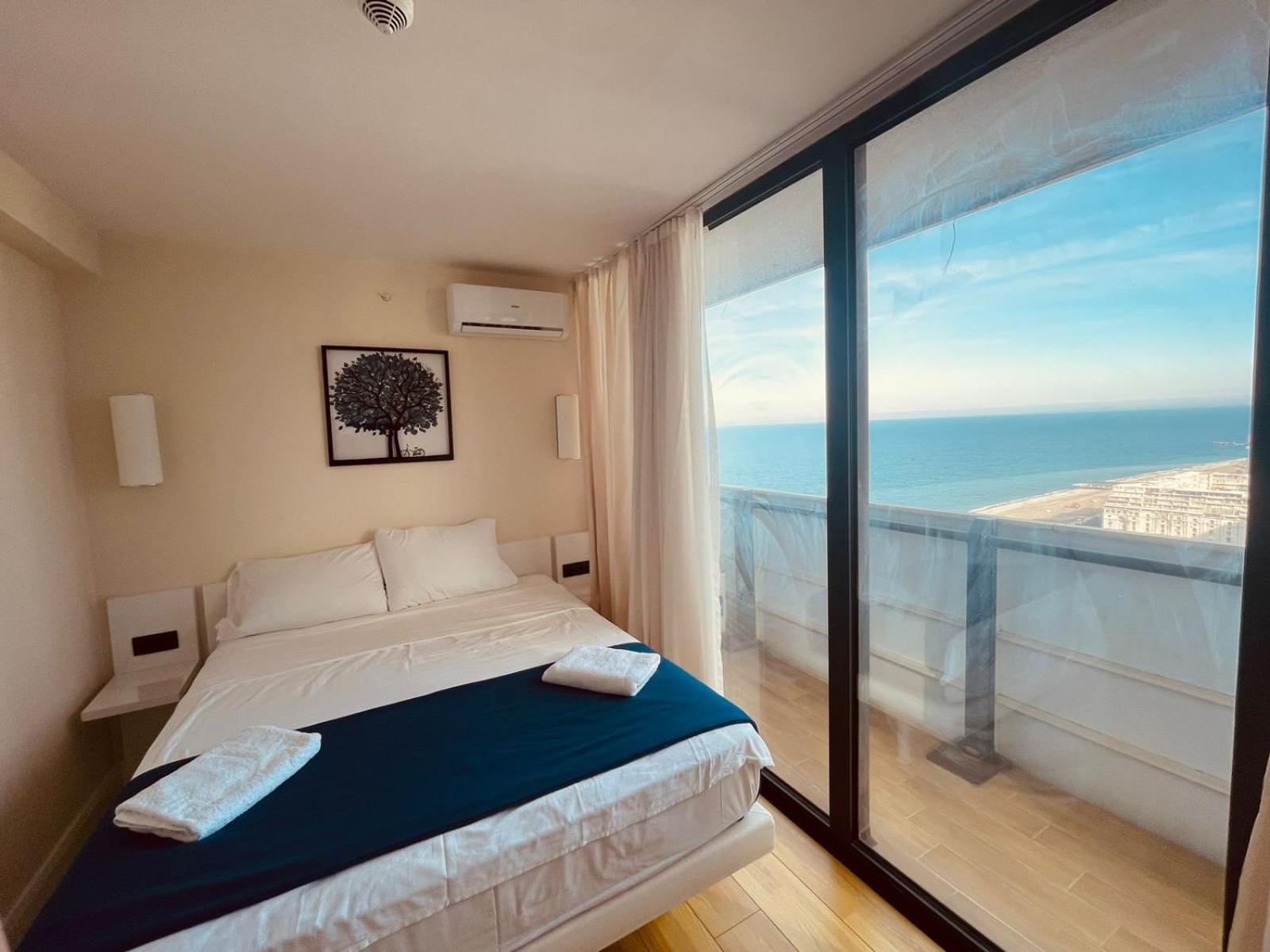 Suites Orbi City Aparthotel Batumi Exterior photo