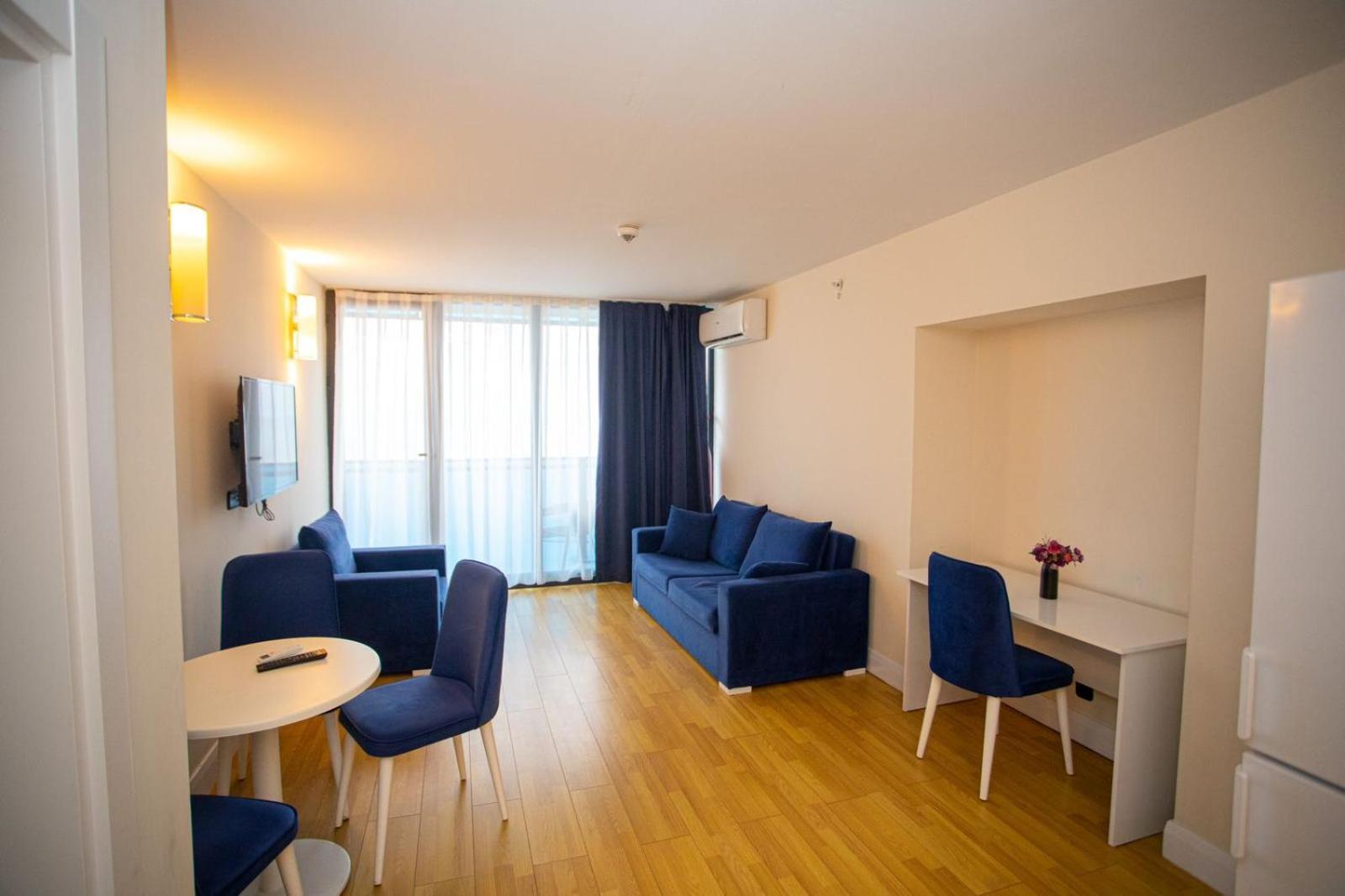 Suites Orbi City Aparthotel Batumi Exterior photo