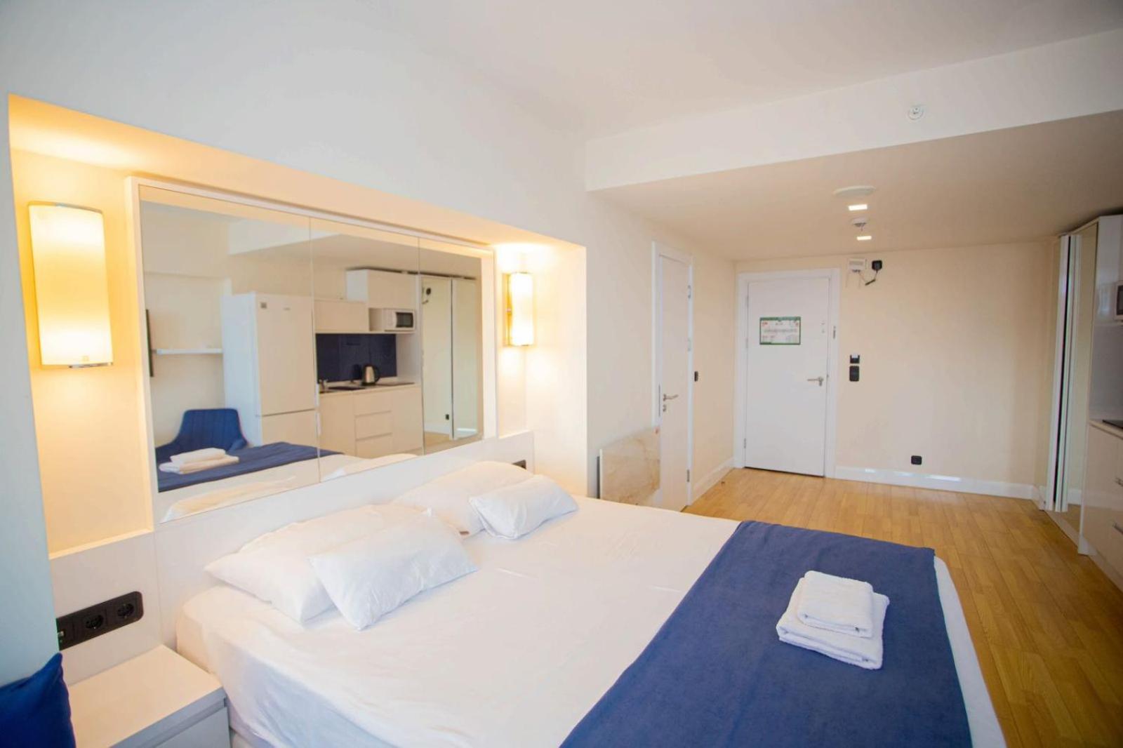 Suites Orbi City Aparthotel Batumi Exterior photo