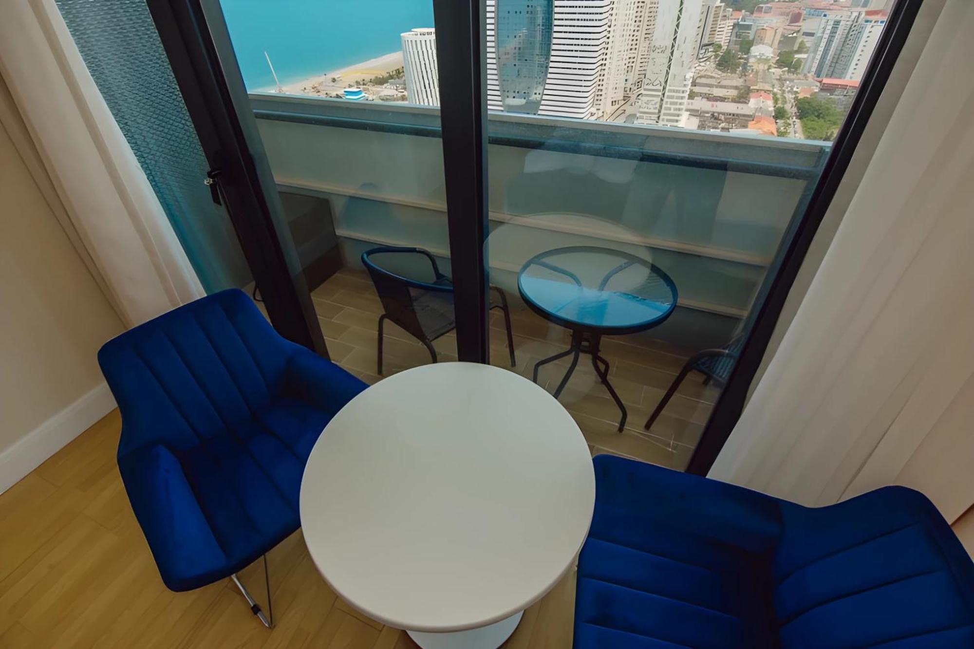 Suites Orbi City Aparthotel Batumi Exterior photo